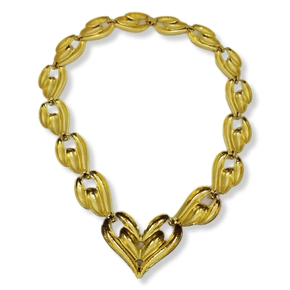 VINTAGE GOLDTONE WINGED HEART STATEMENT NECKLACE & EARRINGS SET